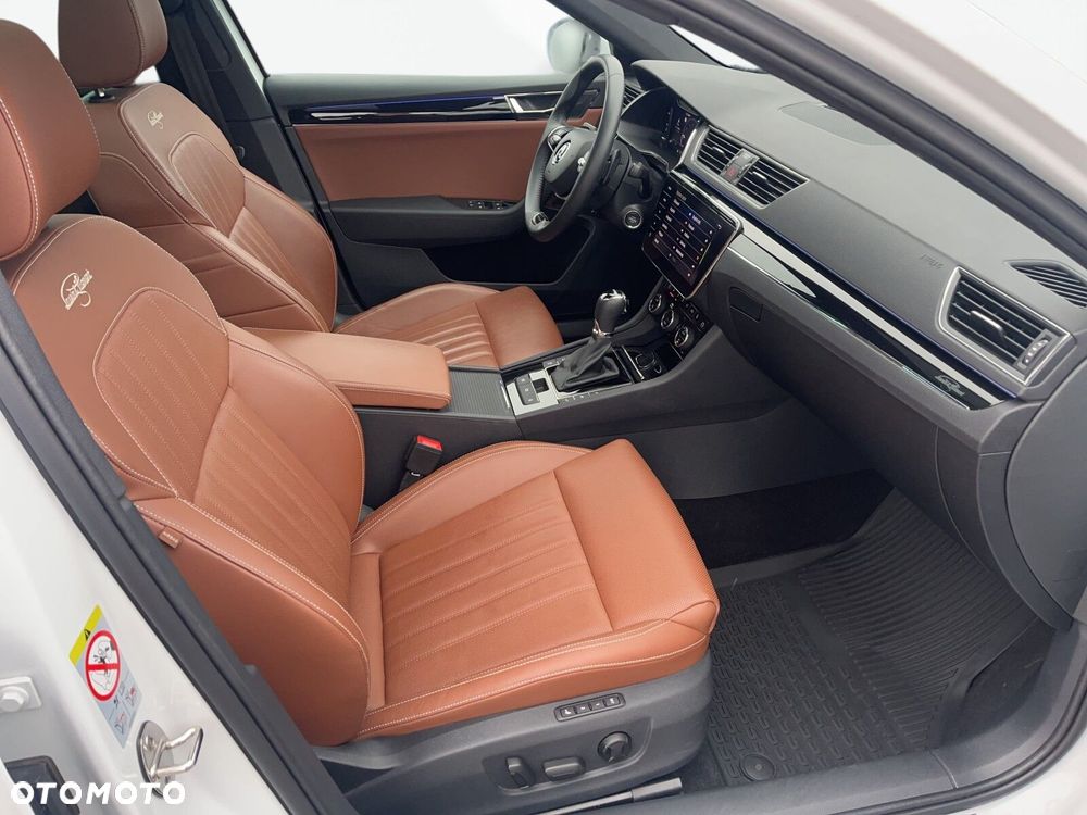 Skoda Superb 2.0 TDI SCR L&K DSG - 17