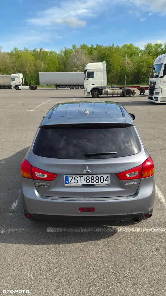 Mitsubishi ASX - 11