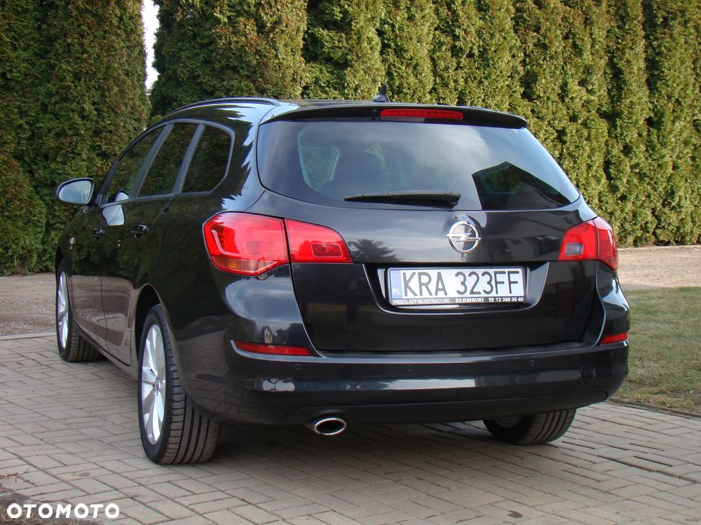 Opel Astra 1.4 Turbo - 9
