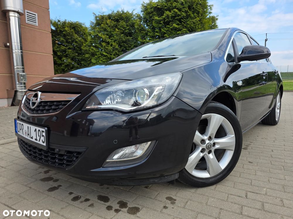 Opel Astra 1.4 Turbo Cosmo - 1