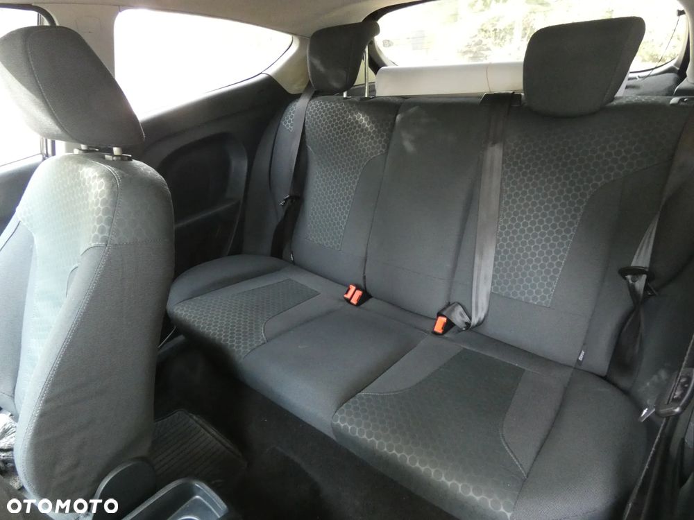 Ford Fiesta - 13