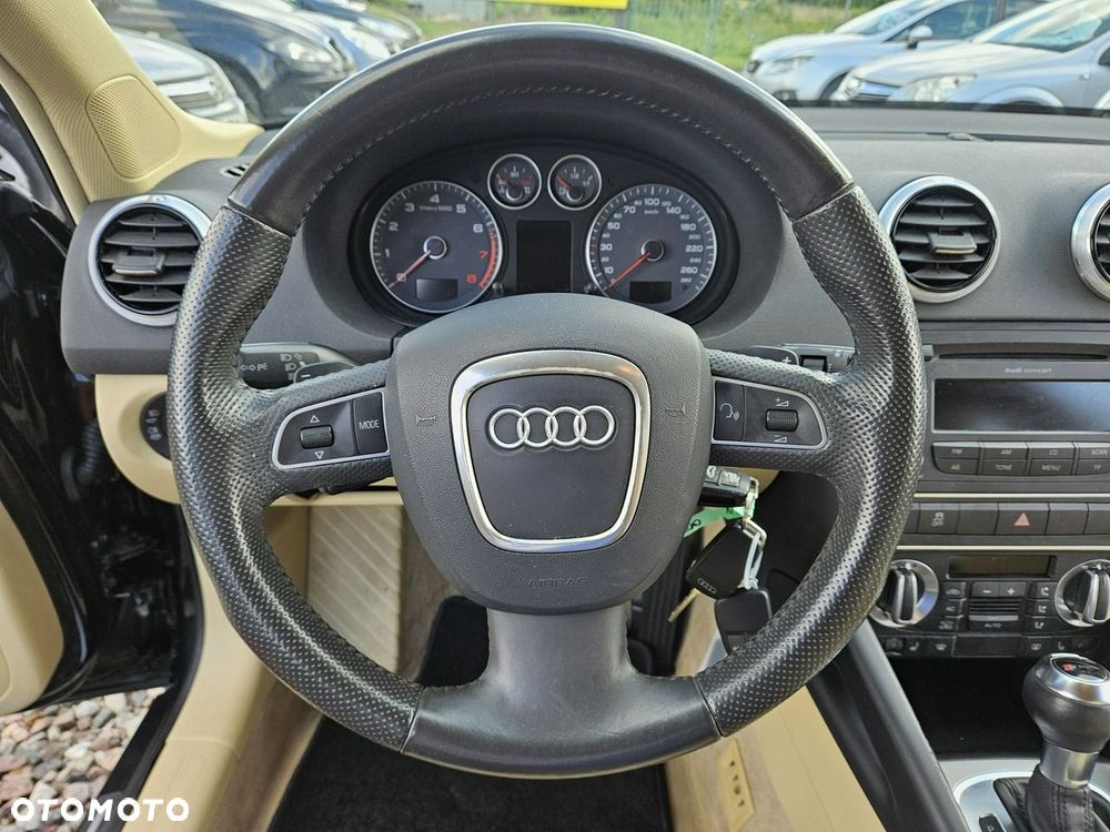 Audi A3 Sportback - 16