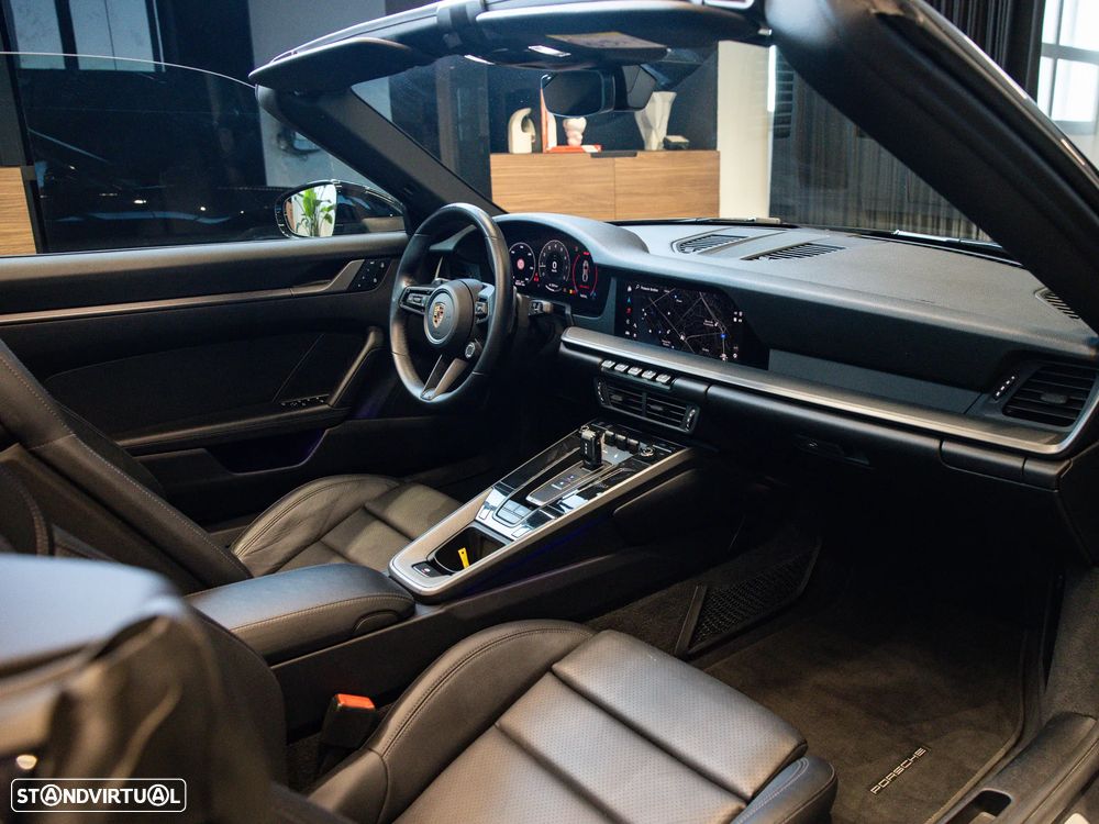 Porsche 911 (992) Carrera PDK - 52