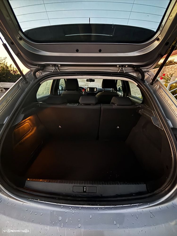 Peugeot e-208 50 kWh Active Pack - 11