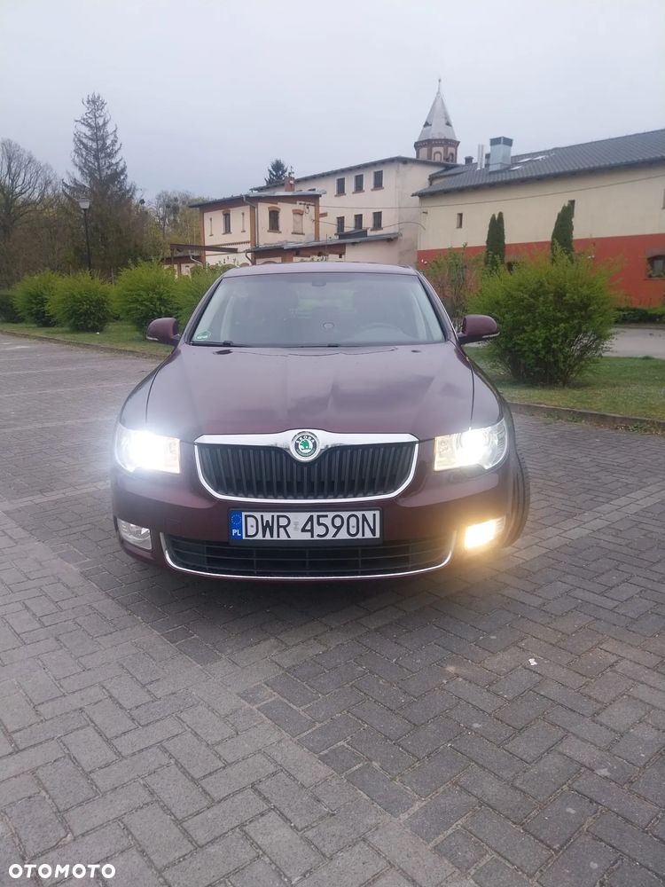 Skoda Superb 1.8 TSI Comfort - 1