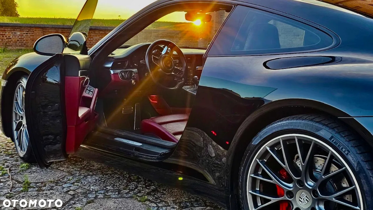 Porsche 911 Carrera PDK - 25