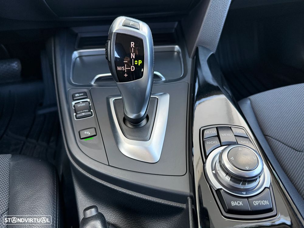 BMW 318 d Advantage Auto - 17