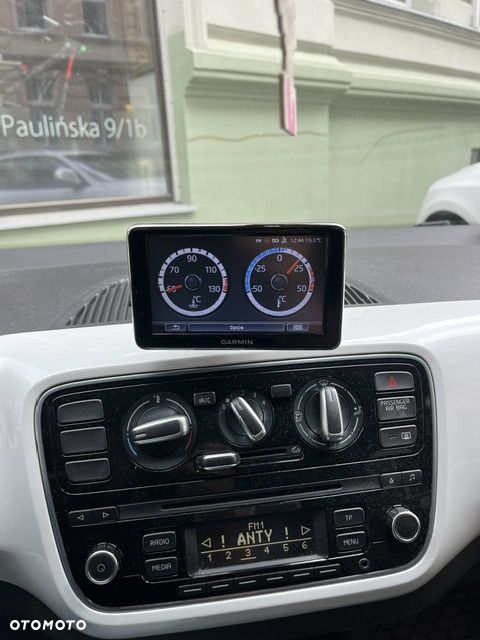 Volkswagen up! street - 10