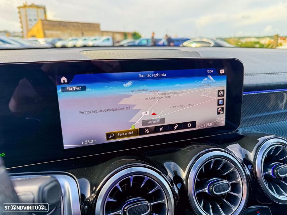 Mercedes-Benz GLB 200 d AMG Line - 20