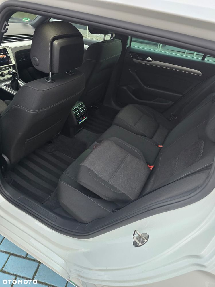 Volkswagen Passat 2.0 TDI (BlueMotion Technology) Highline - 8