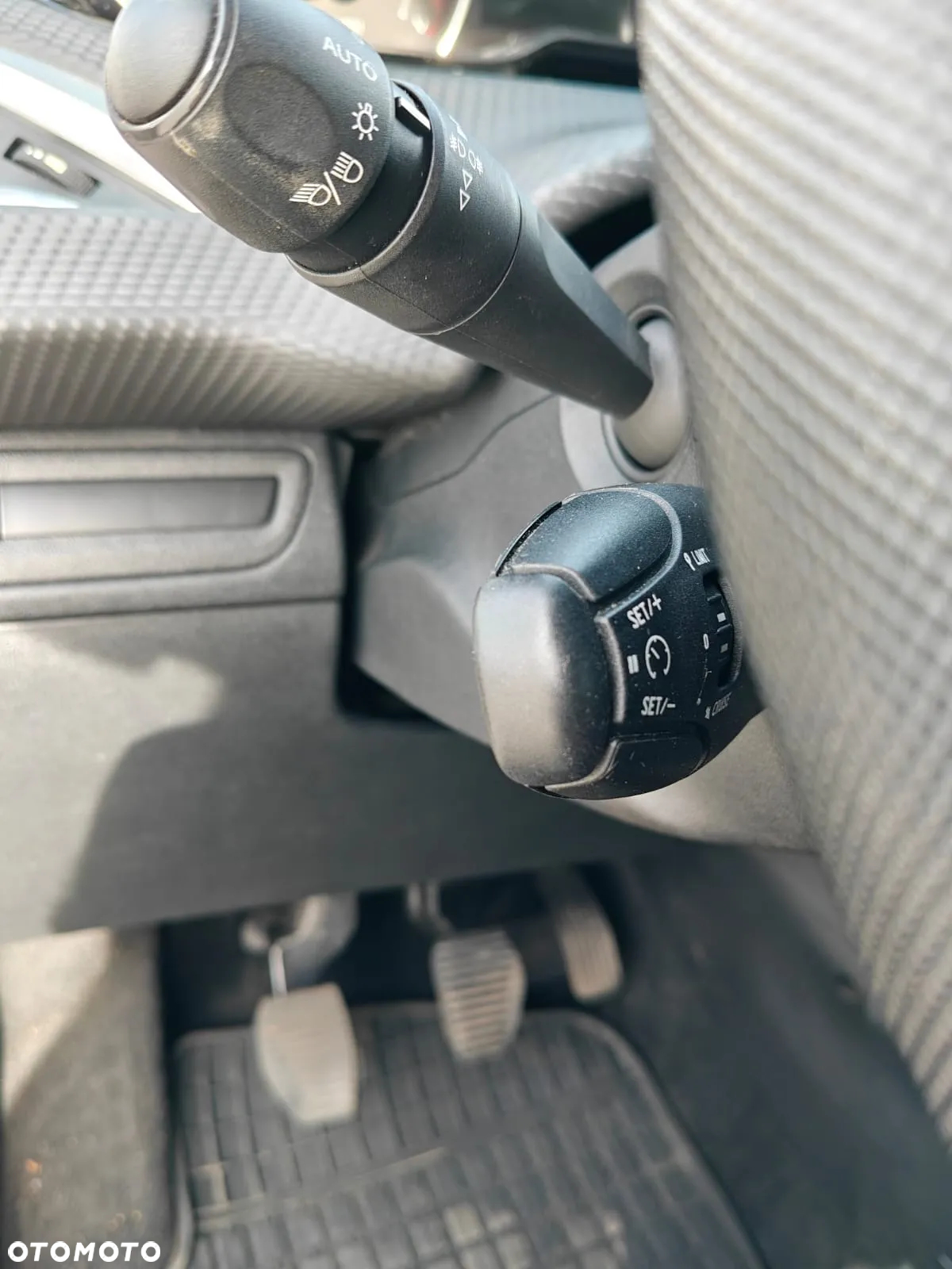 Peugeot 2008 - 21