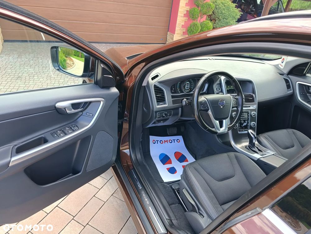 Volvo XC 60 D4 Geartronic Momentum - 26