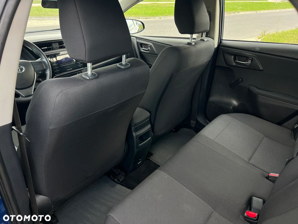 Toyota Auris 1.33 VVT-i Comfort - 13