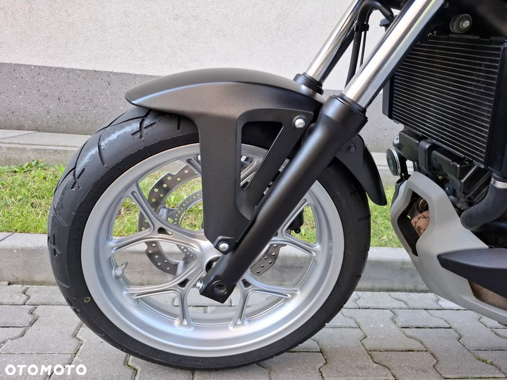 Honda NC - 12