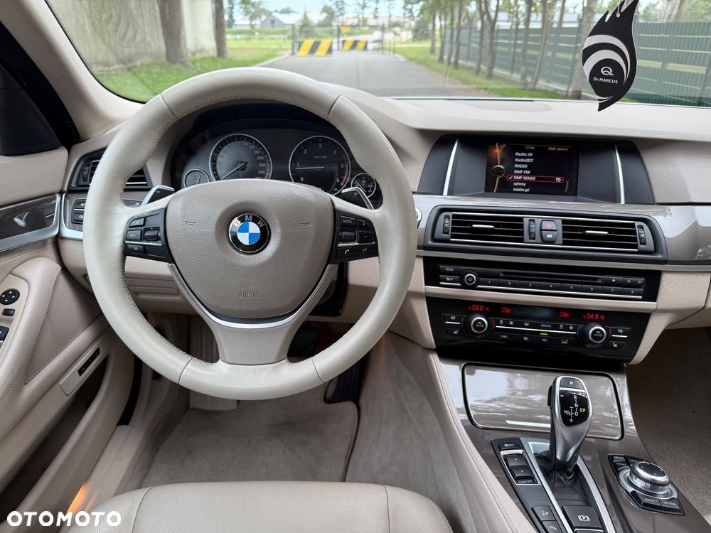 BMW Seria 5 525d xDrive Modern Line - 9