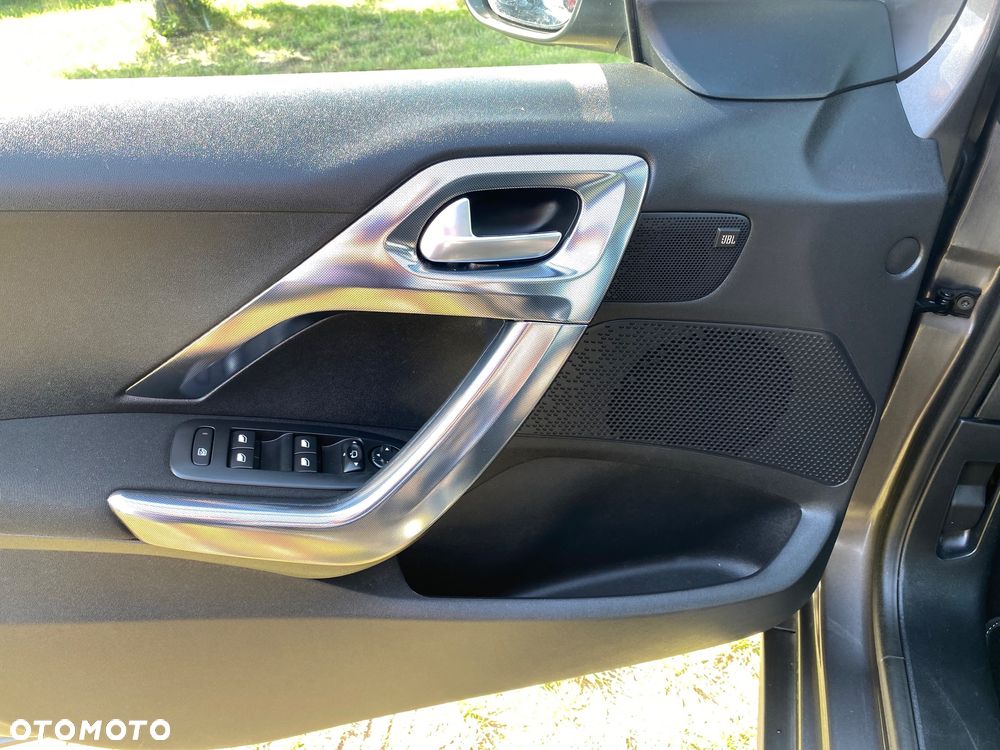 Peugeot 2008 PureTech 110 Stop&Start Urban Move - 18