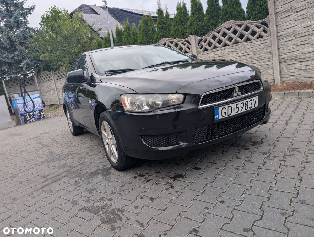 Mitsubishi Lancer - 1