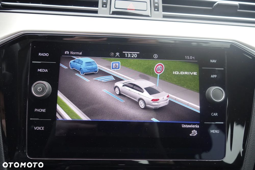 Volkswagen Passat 1.5 TSI EVO Elegance DSG - 24