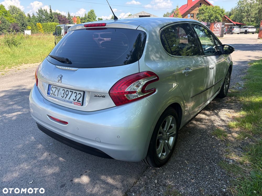 Peugeot 208 1.2 VTi Allure - 9