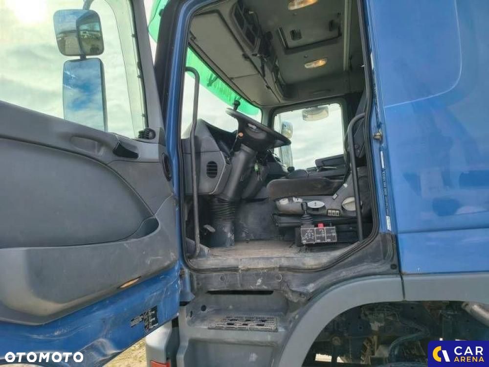 Mercedes-Benz Actros - 11