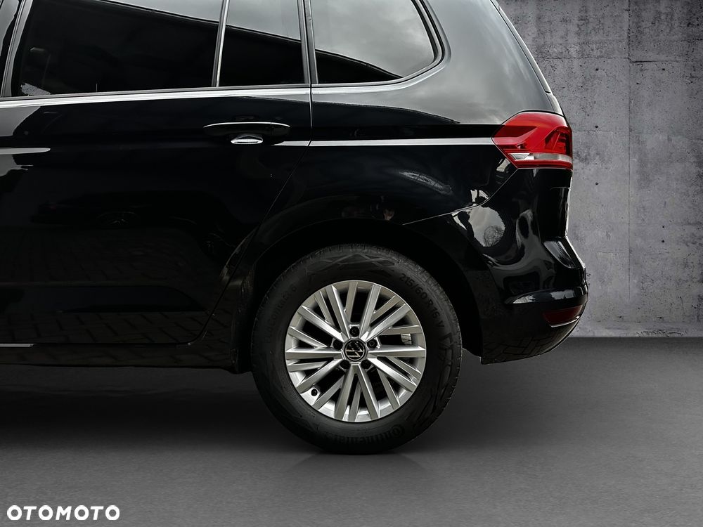 Volkswagen Touran 1.6 TDI SCR (BlueMotion Technology) SOUND - 16