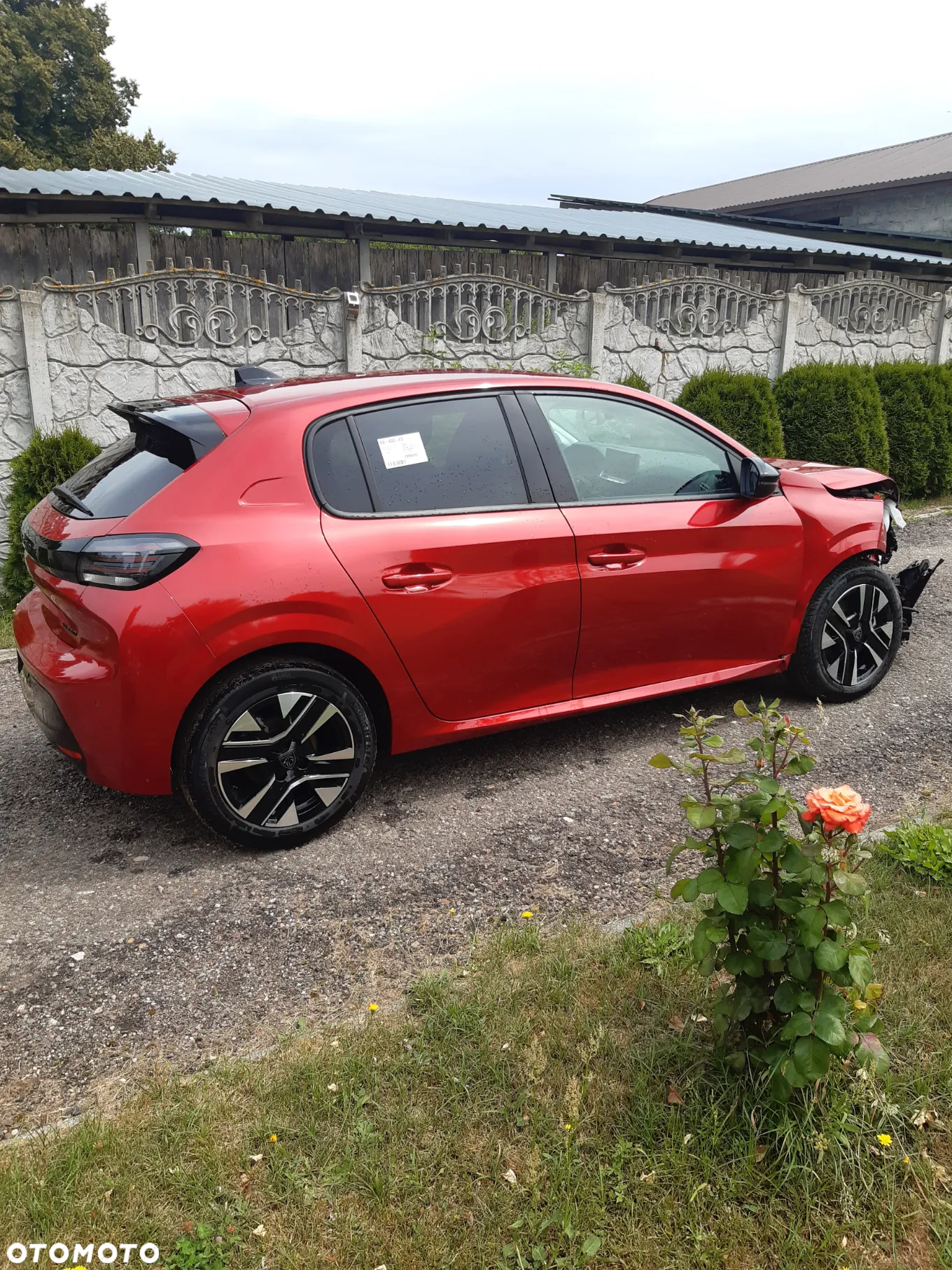 Peugeot 208 1.2 mHEV Allure - 19