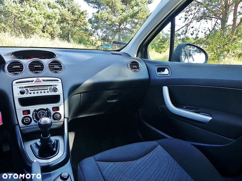 Peugeot 308 120 VTi Millesim 200 - 37