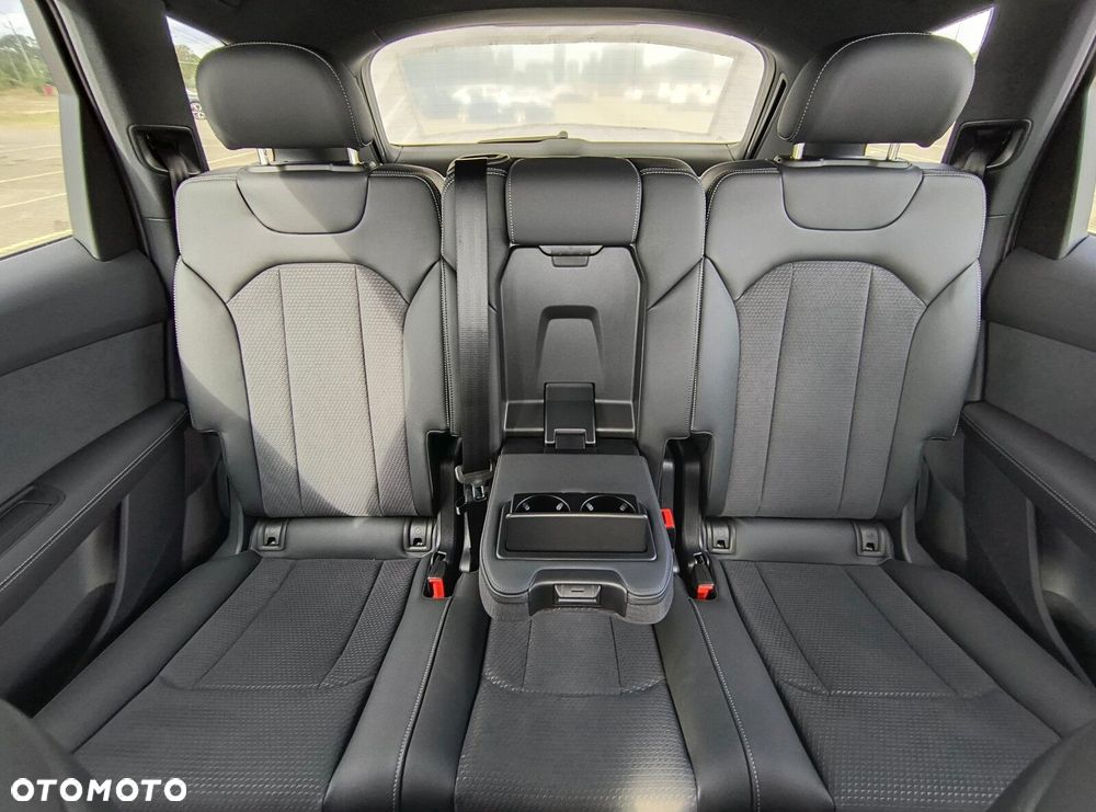 Audi Q7 - 36