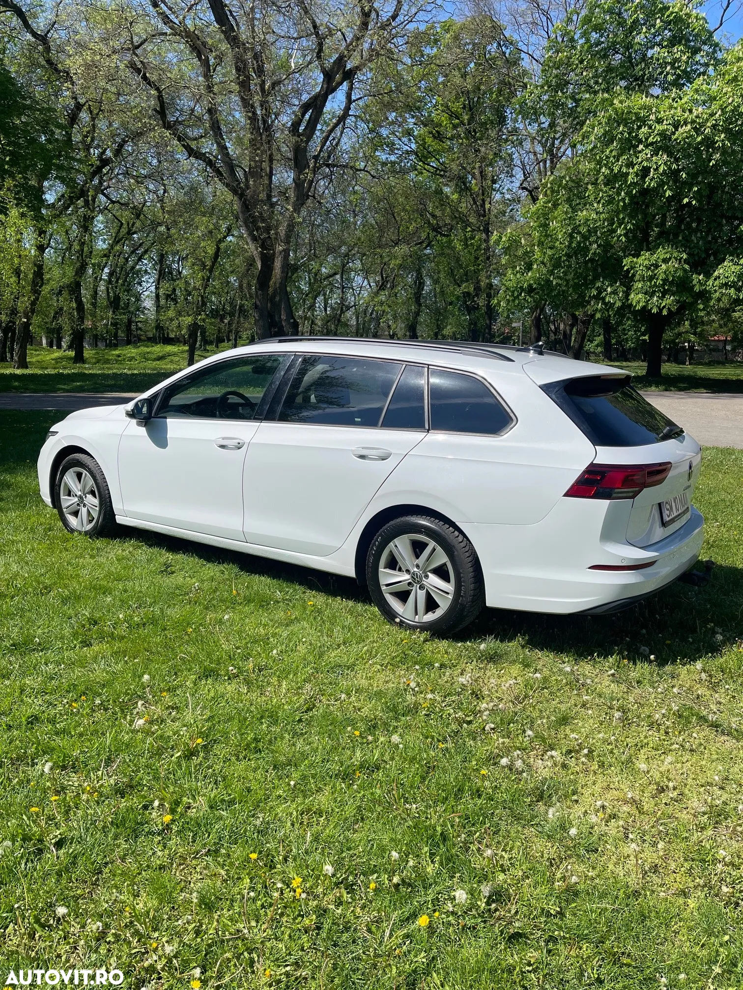 Volkswagen Golf Variant 2.0 TDI DSG Life - 5