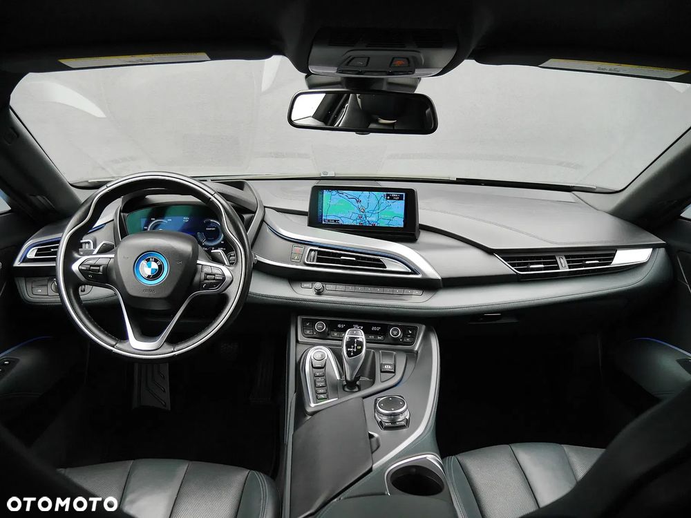 BMW i8 Standard - 11