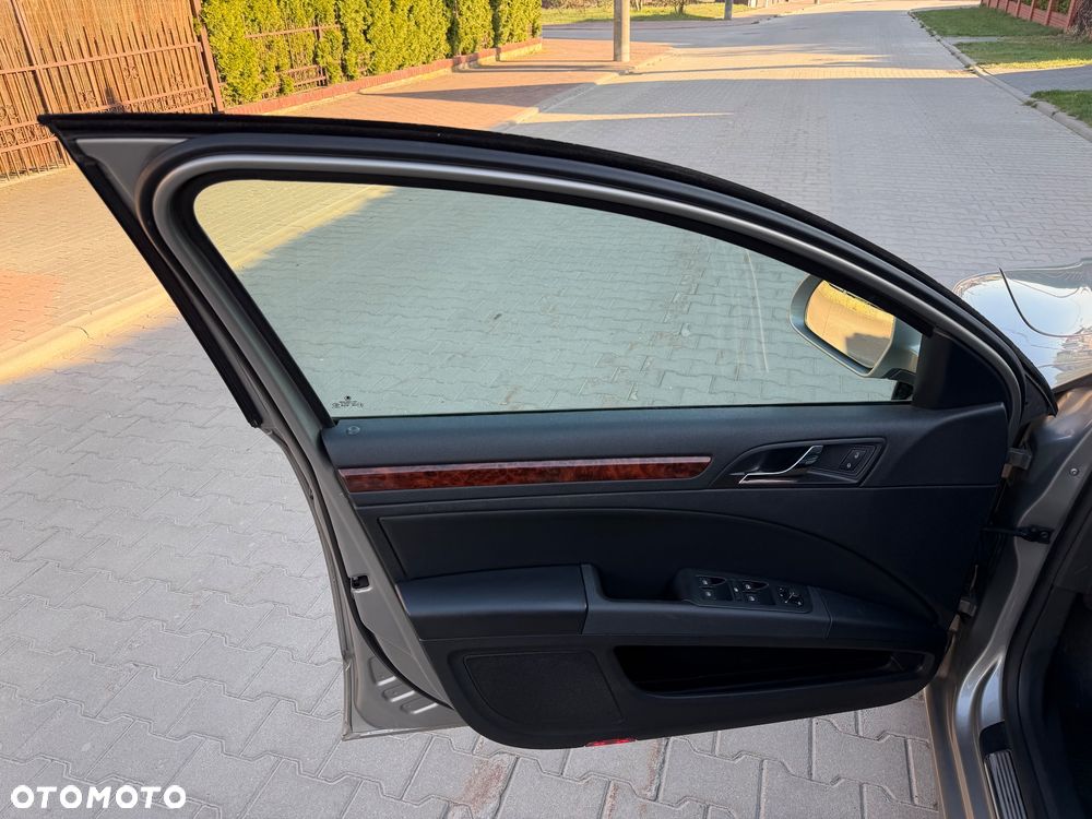 Skoda Superb 2.0 TDI 4x4 Exclusive - 28