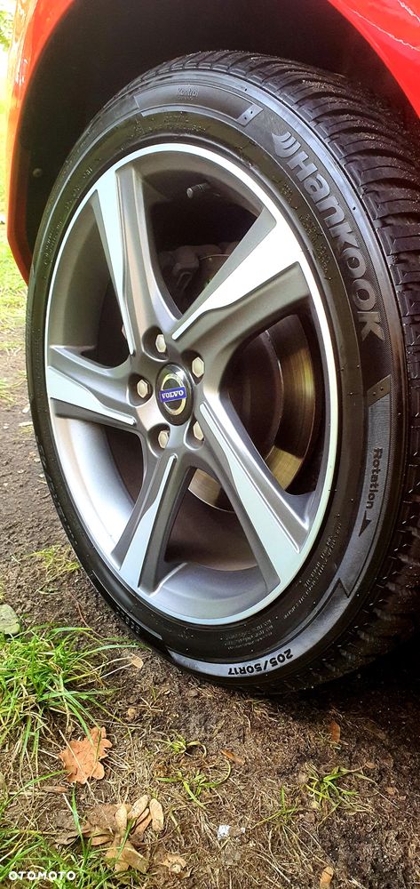 Volvo V40 D2 R Design - 25