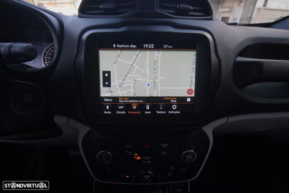 Jeep Renegade 1.4 MultiAir DSG Limited - 26