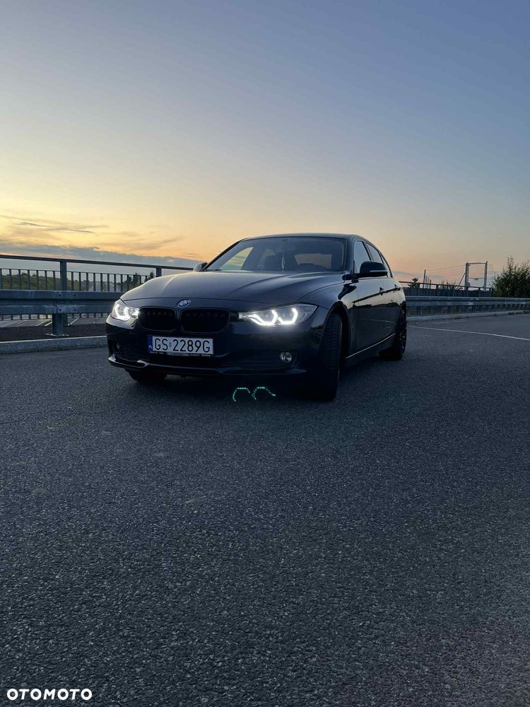 BMW Seria 3 316i Sport Line - 2