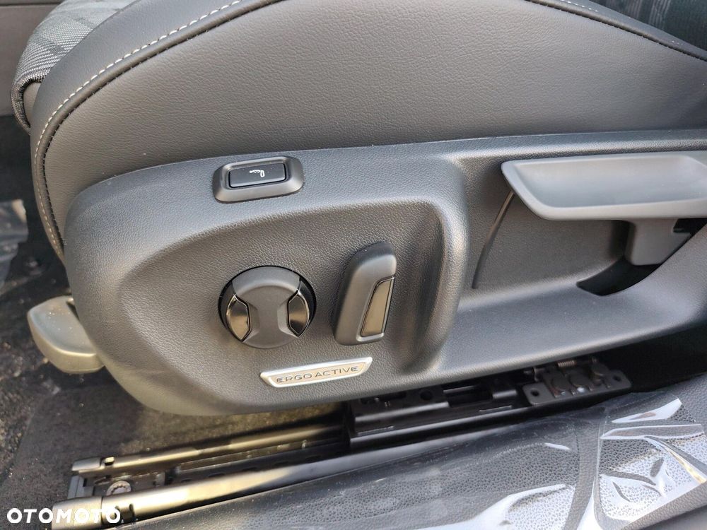 Volkswagen Passat Variant - 27