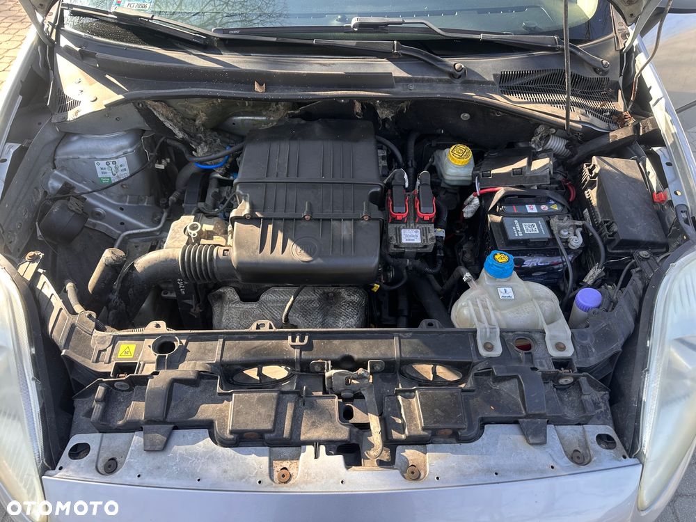 Fiat Grande Punto - 9