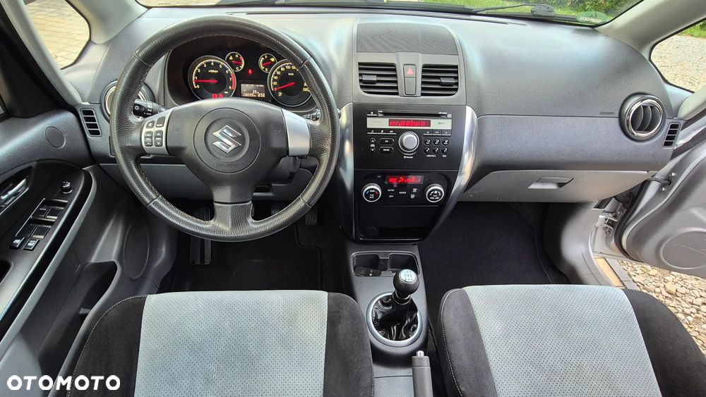 Suzuki SX4 1.6 VVT 4x4 Style - 25