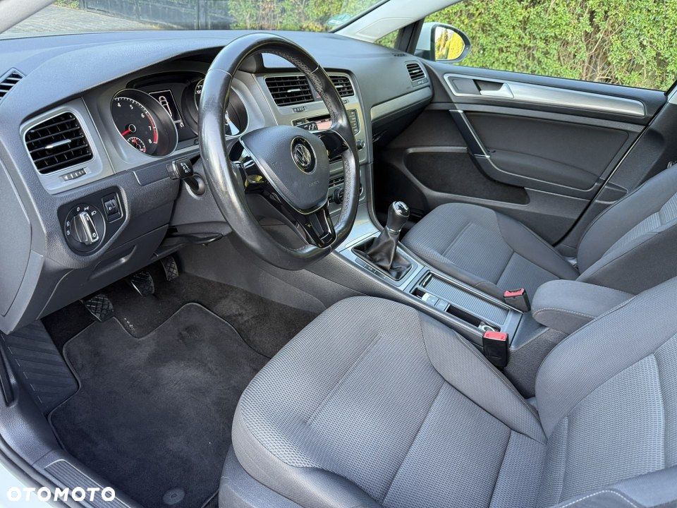 Volkswagen Golf 1.4 TSI (BlueMotion Technology) Highline - 17