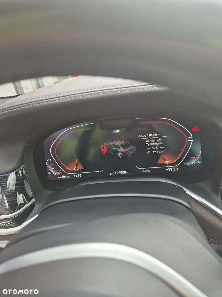 BMW Seria 7 750Li xDrive - 23