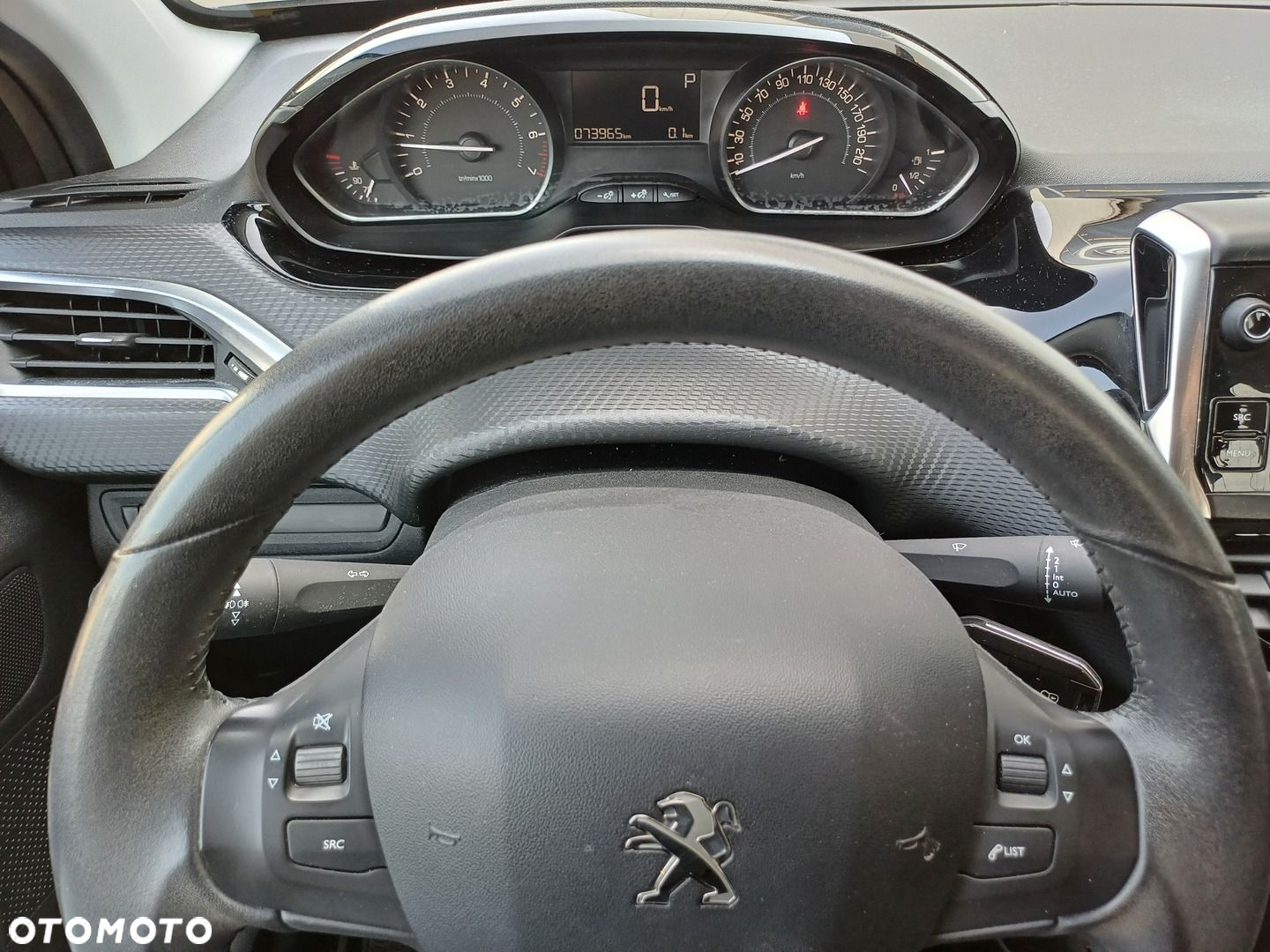 Peugeot 2008 1.2 Pure Tech Active S&S EAT6 - 25