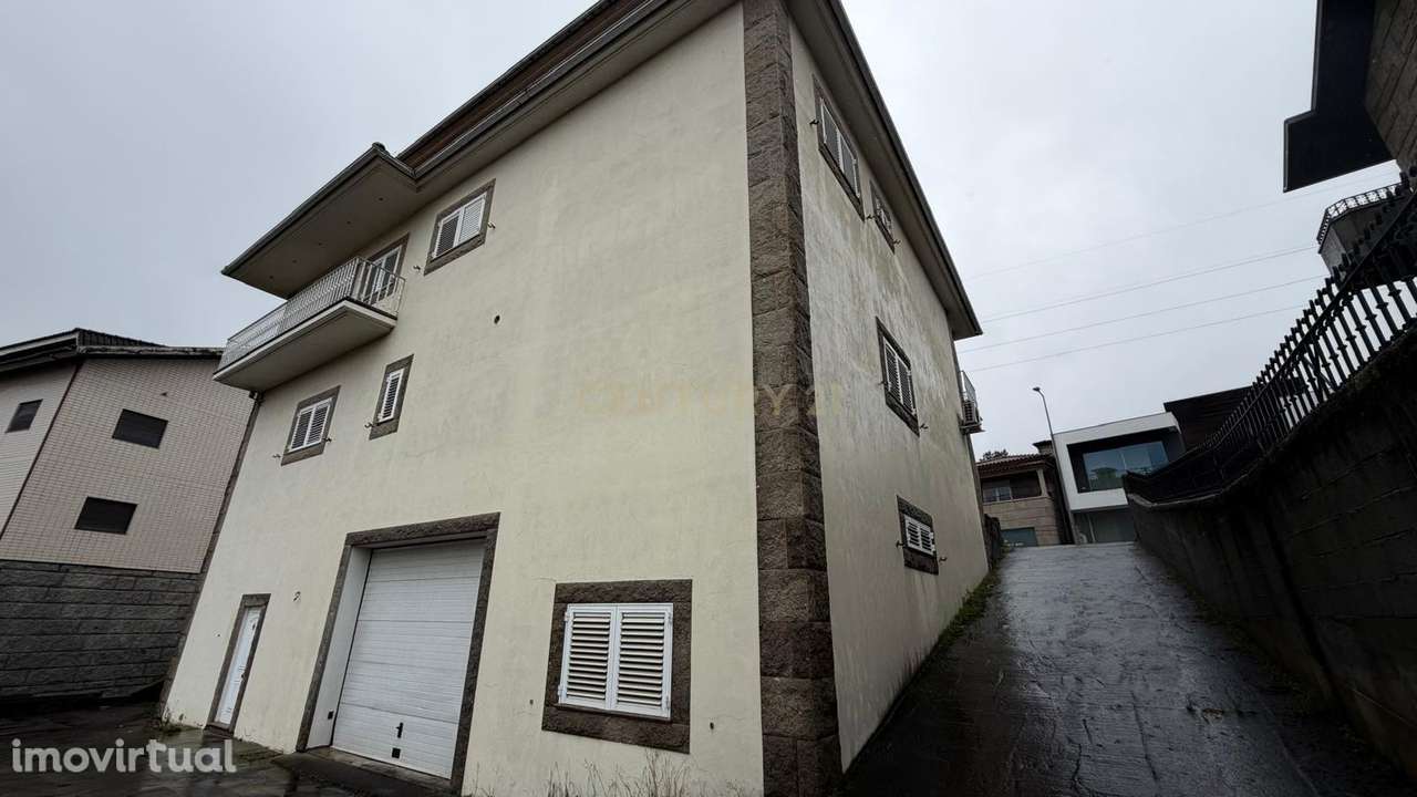 Moradia V4 Alpendorada, Várzea e Torrão – Marco de Canaveses - Grande imagem: 3/27