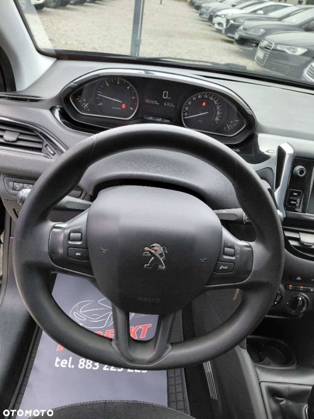 Peugeot 208 - 11