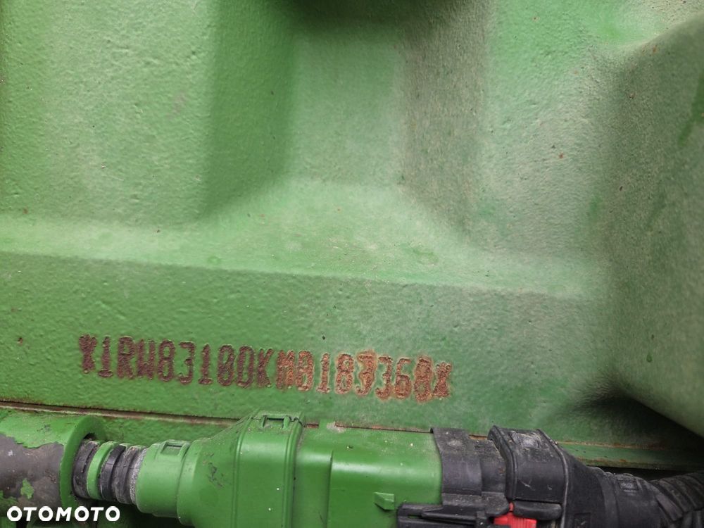 John Deere 8R310 - 12