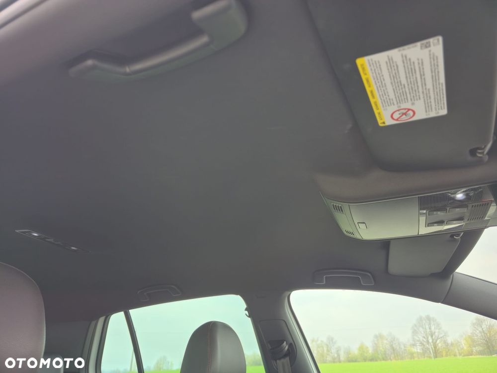 Volkswagen Golf GTI Performance BlueMotion Technology DSG - 26