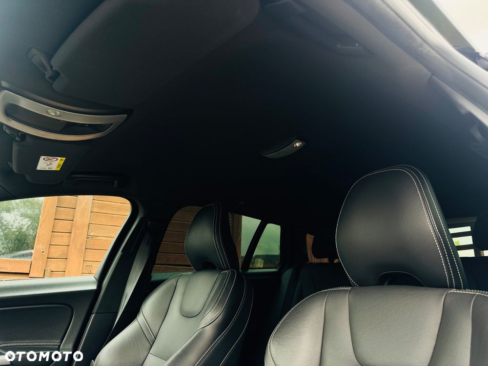 Volvo V60 D2 Drive-E R-Design Kinetic - 25