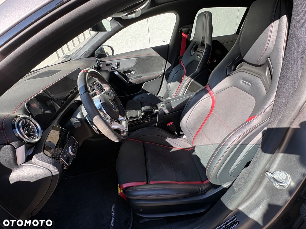 Mercedes-Benz CLA - 10