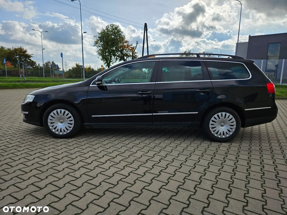 Volkswagen Passat - 12