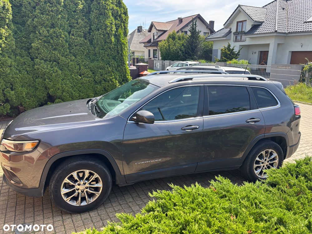 Jeep Cherokee - 2
