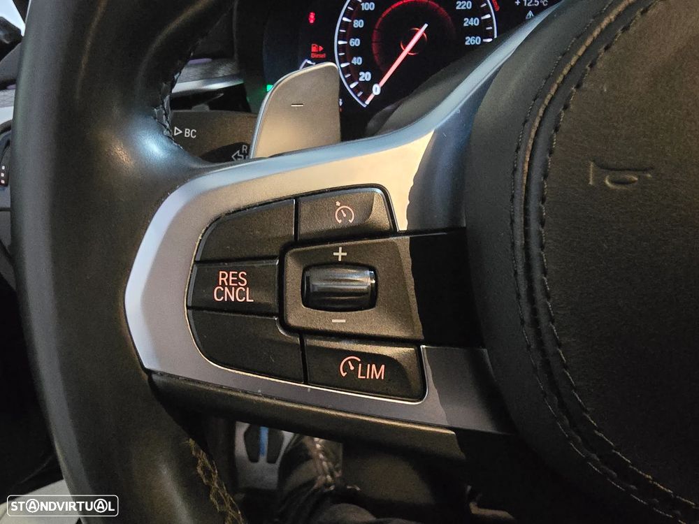 BMW 520 d Pack M Auto - 25