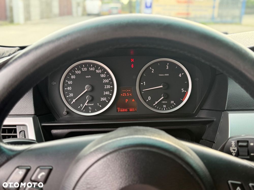 BMW Seria 5 - 21